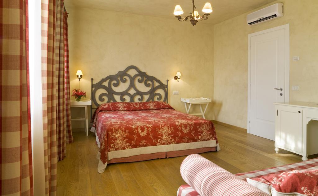 Hotel Casa Marinelli Farra di Soligo Pokoj fotografie